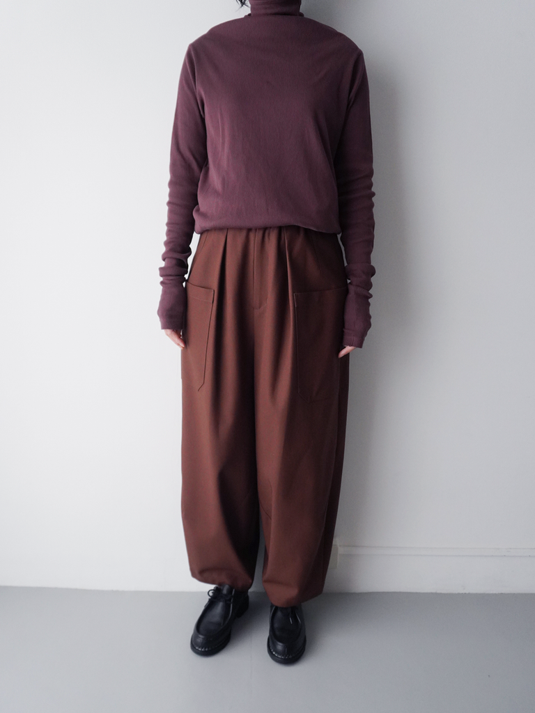 COTTON TWILL BALLOON PANTS / BROWN – OTOÄA COTTON TWILL BALLOON PANTS / BROWN – OTOÄA